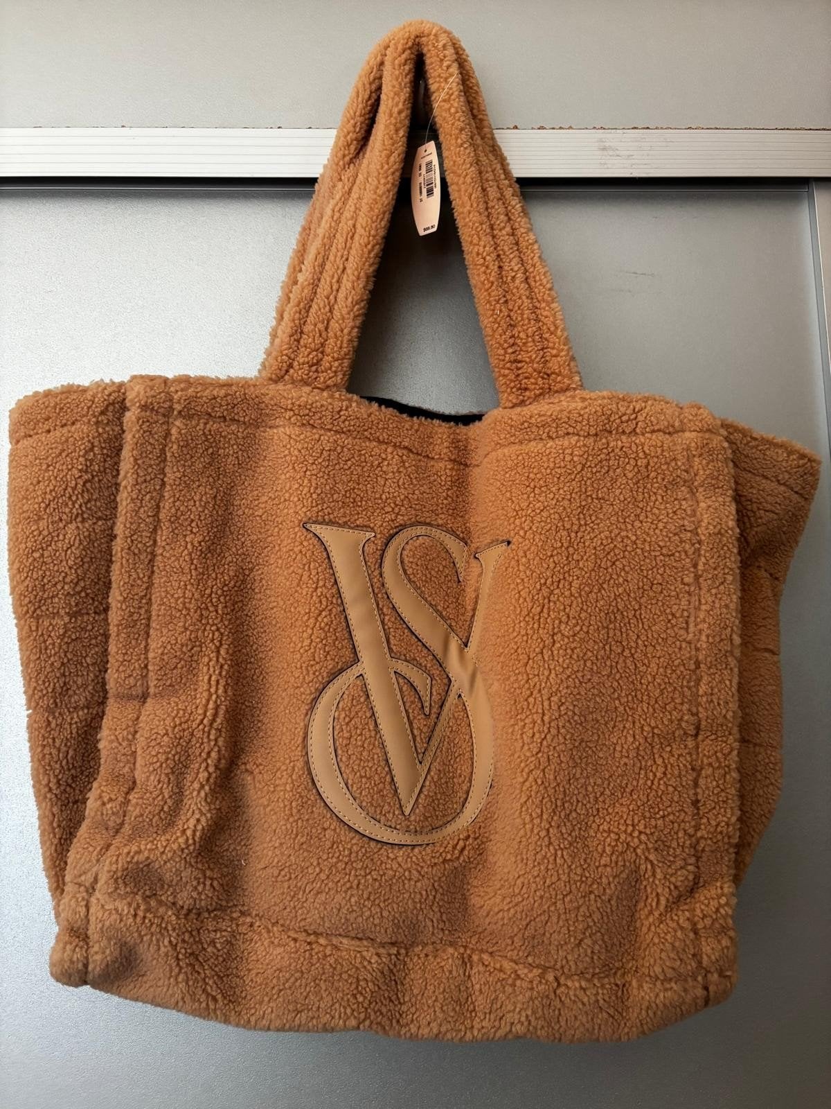 Victoria's Secret Teddy Shopper Tas - Nieuw met label, Ophalen of Verzenden, Nieuw, Beige, Shopper