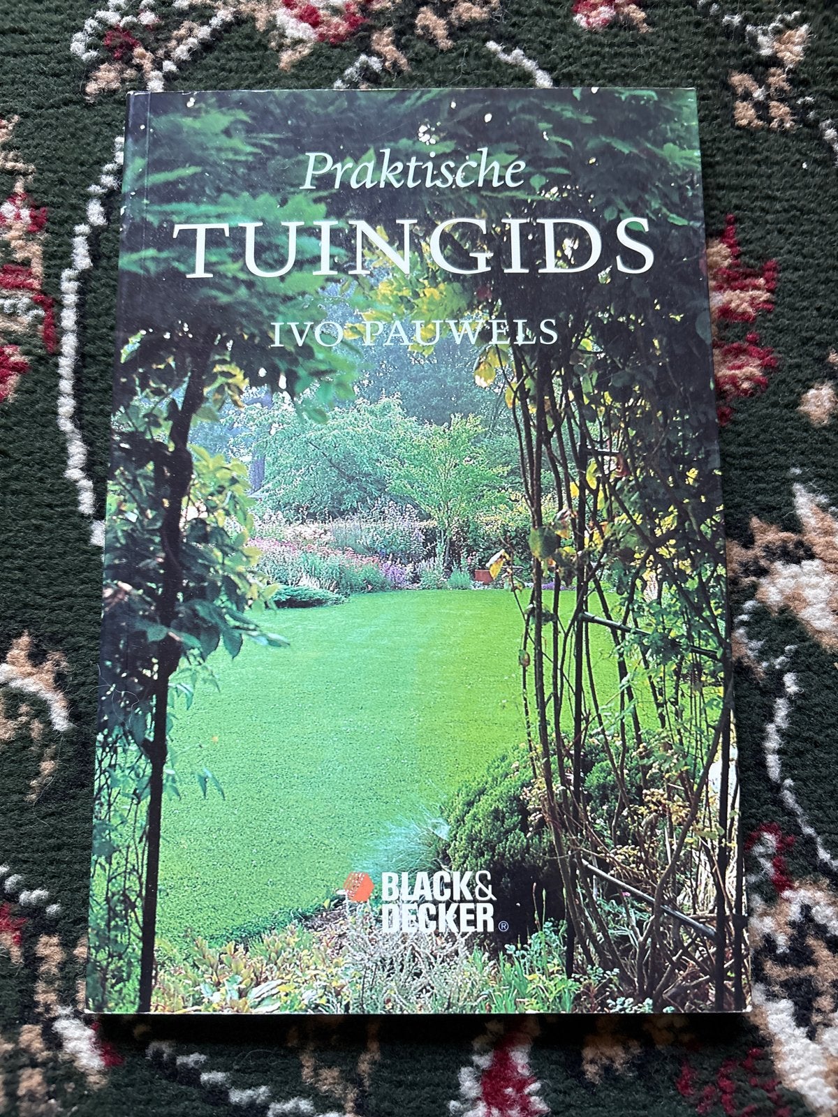 Praktische Tuingids - Ivo Pauwels (Black & Decker), Ophalen of Verzenden, Gelezen, Tuinieren en Tuinplanten