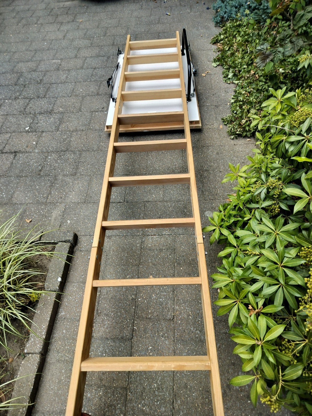 Vlizotrap compleet met trapgat ombouw en afwerkstrips, Doe-het-zelf en Verbouw, Ophalen, Trap, Zo goed als nieuw, Opvouwbaar of Inschuifbaar
