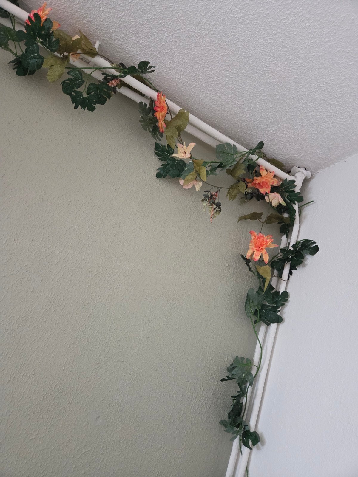 Jungle slinger met bladeren en bloemen (6 stuks), Ophalen, Binnen, Gebruikt, Kunstplant