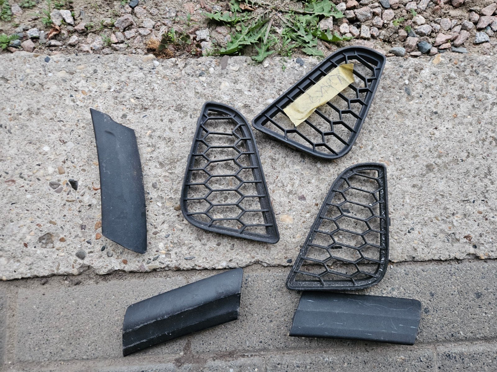 fiat 500 abarth voorbumper zij rooster ruitenwisser kapjes, Ophalen of Verzenden, Gebruikt, Fiat