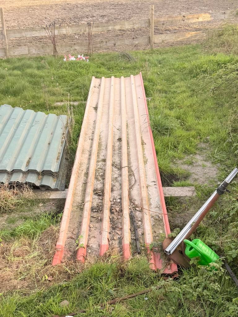 Damwand platen met vilt, Doe-het-zelf en Verbouw, Dakpannen en Dakbedekking, Gebruikt, 15 m² of meer, Metaal, Rood