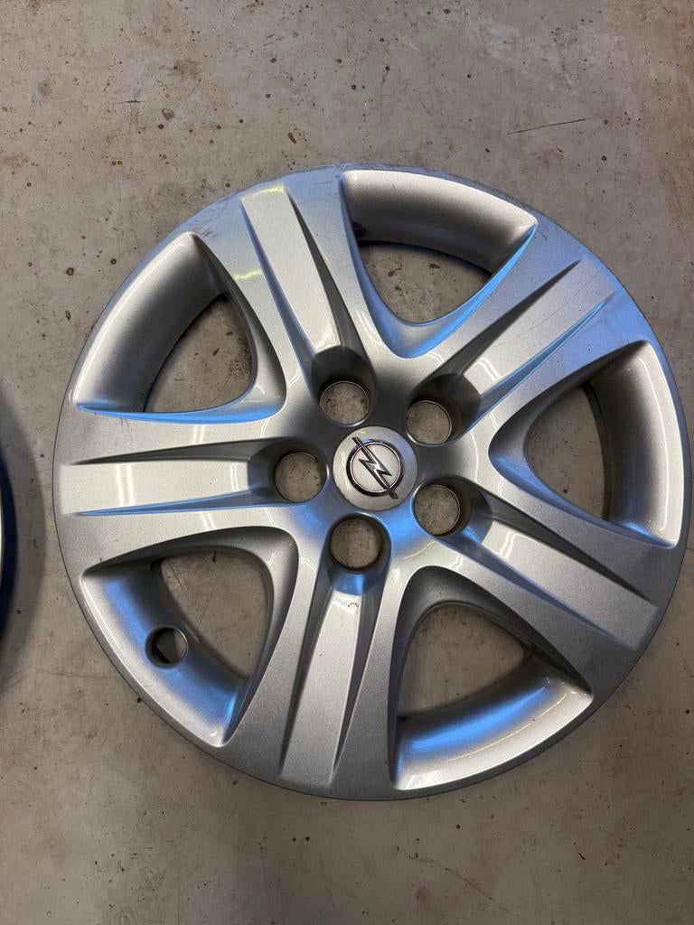 Opel Insignia wieldoppen 17 inch - Set van 2, Ophalen, Gebruikt