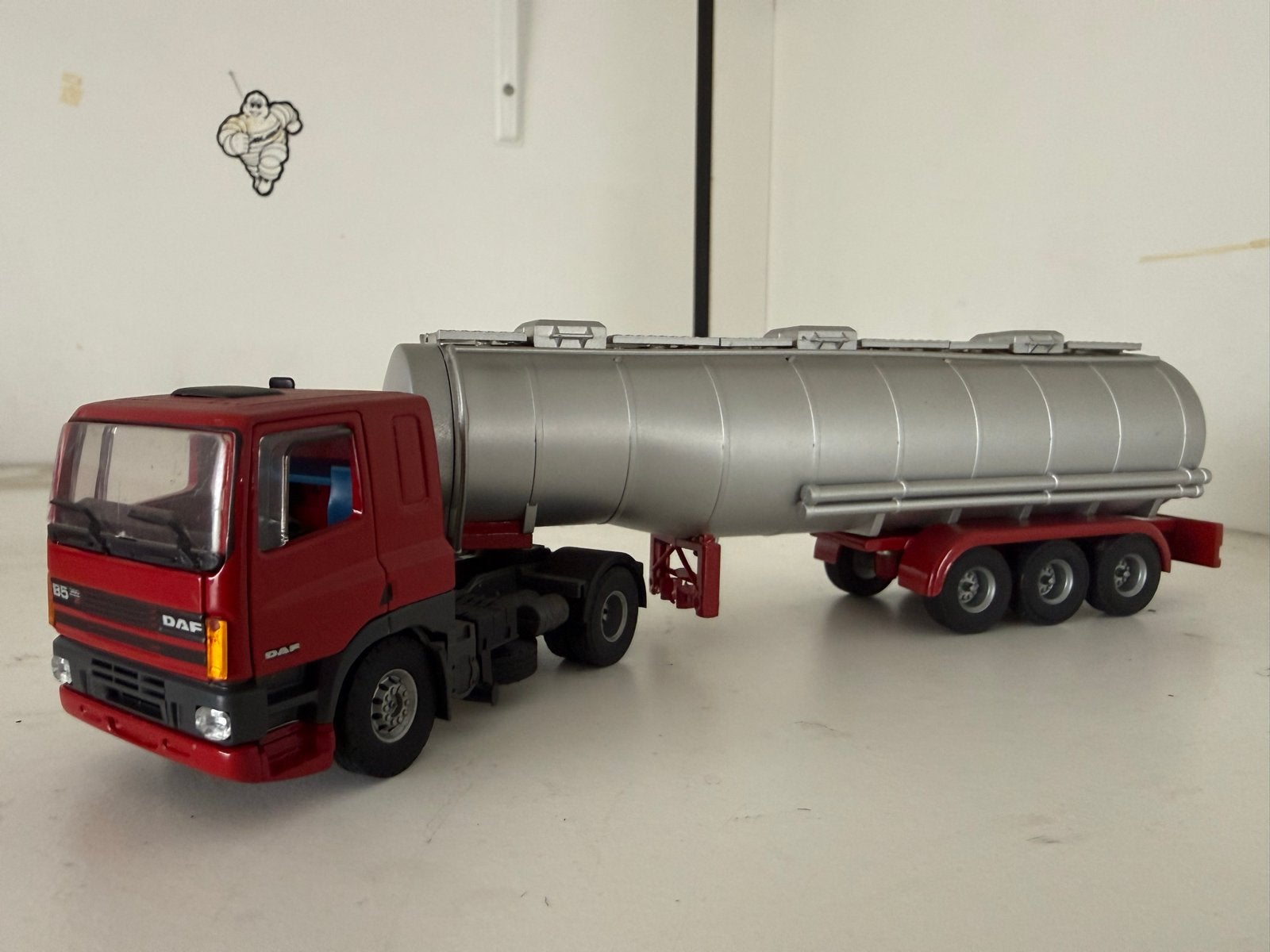 DAF 85 380 ATI Tankwagen Model - Zo goed als nieuw, Overige merken, Verzenden, 1:32 tot 1:50, Zo goed als nieuw