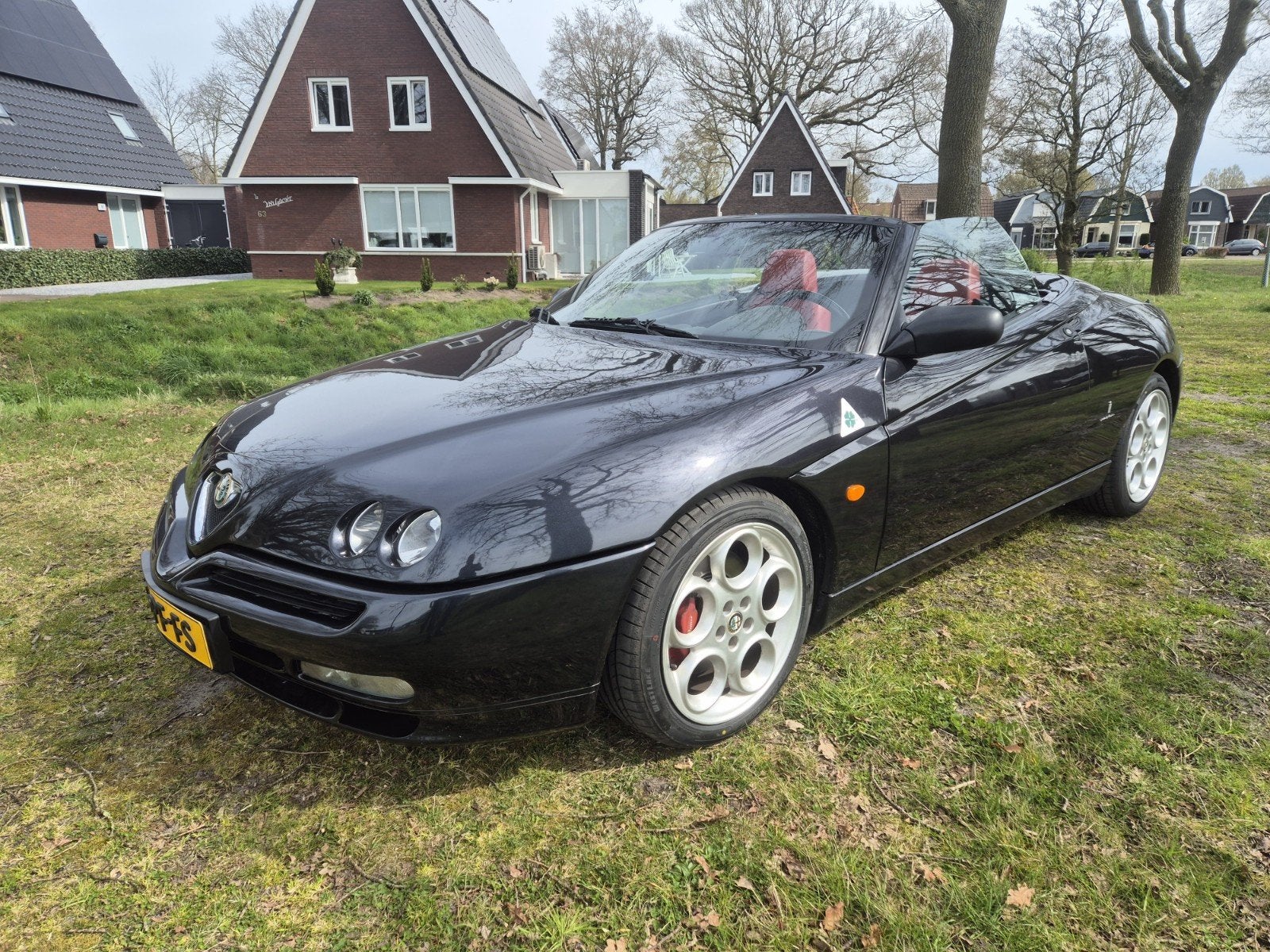 Alfa Romeo Spider 3.0 V6 2001 Zwart, Voorwielaandrijving, Cabriolet, Spider, Zwart