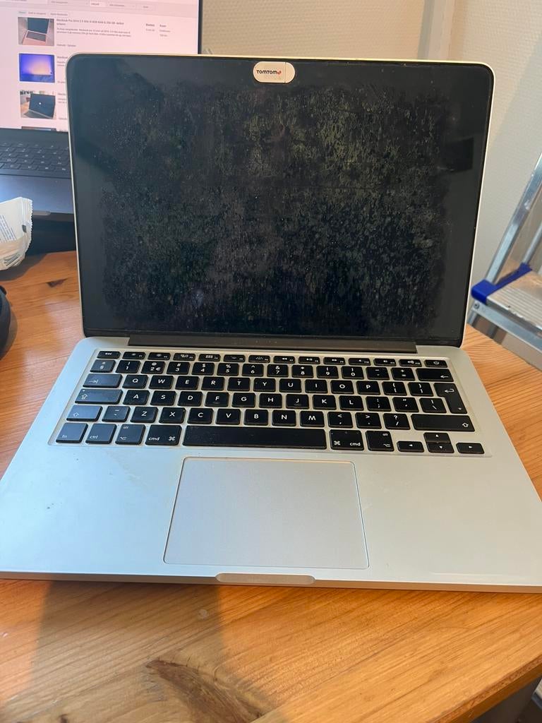 Defecte Macbook Pro 13 inch (early 2015), Computers en Software, Apple Macbooks, 2 tot 3 Ghz, 13 inch, Zo goed als nieuw, Ophalen