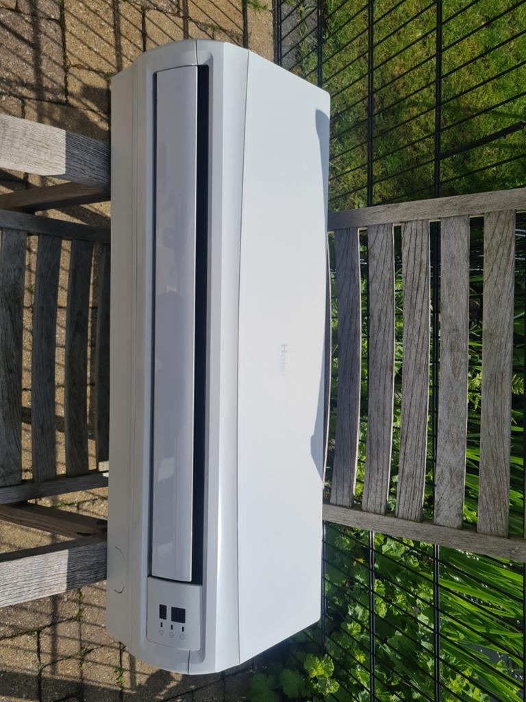 Haier Wandairco met afstandsbediening (binnenunit), Minder dan 60 m³, 3 snelheden of meer, Ophalen of Verzenden, Zo goed als nieuw