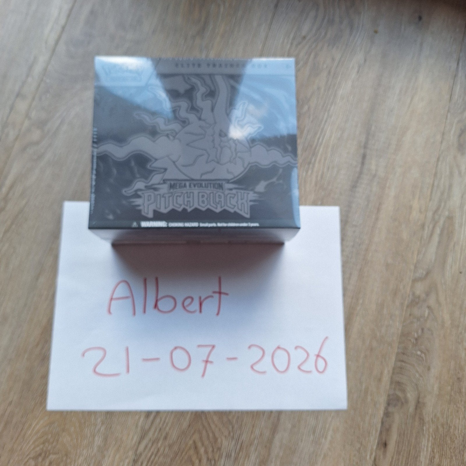 Pokémon pitch Black elite trainer box, Ophalen, Nieuw