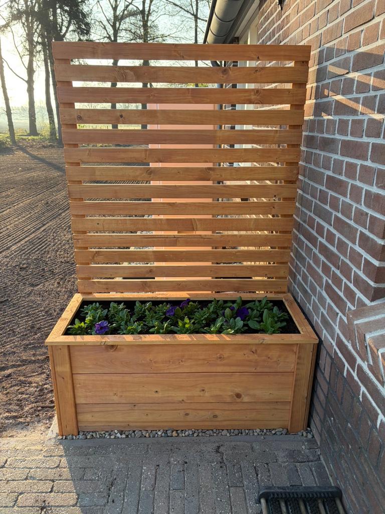 Plantenbak met scherm voor warmtepomp | Maatwerk |, Tuin en Terras, Bloembakken en Plantenbakken, Ebbenhout, 100 cm of meer, Ophalen of Verzenden