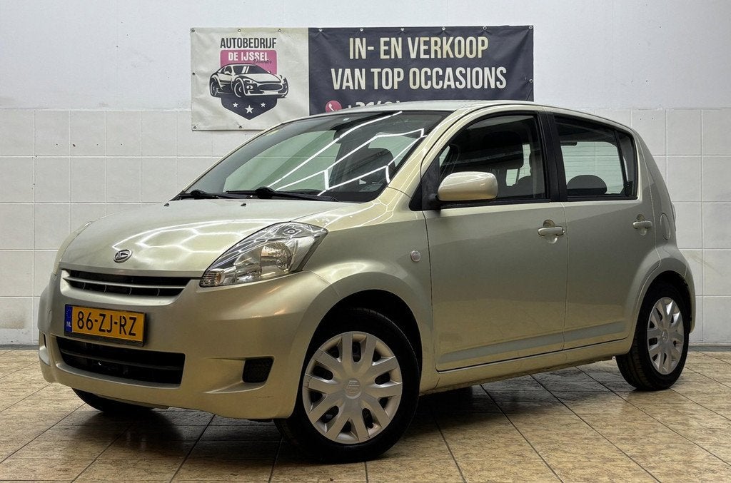 Daihatsu Sirion 2 1.3-16V /AUTOMAAT/NW APK/3DE EIG, Auto's, Daihatsu, Stof, Gebruikt, 31 €/maand, Beige