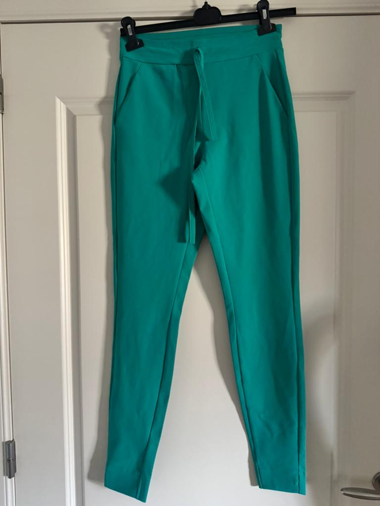Studio Anneloes broek groen smalle pijp maat XS, Nieuw, Ophalen of Verzenden, Maat 34 (XS) of kleiner, Lang