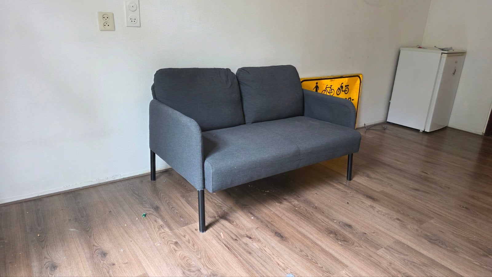Comfortabele tweepersoonsbank - Grijs, Ophalen, Gebruikt, 150 tot 200 cm, Tweepersoons