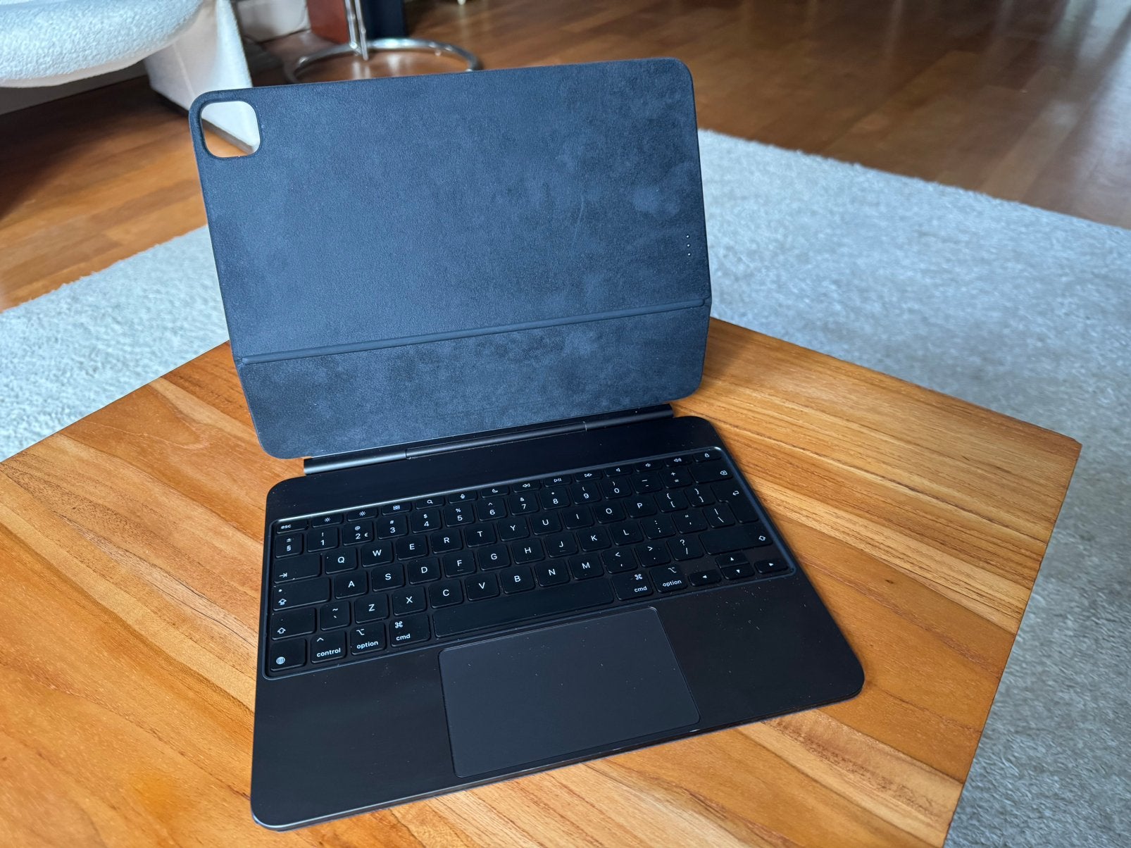 Apple Magic Keyboard voor iPad Pro 13-inch (M4 / M5) zwart, Computers en Software, Ophalen of Verzenden, Zo goed als nieuw, Bescherming voor- en achterkant