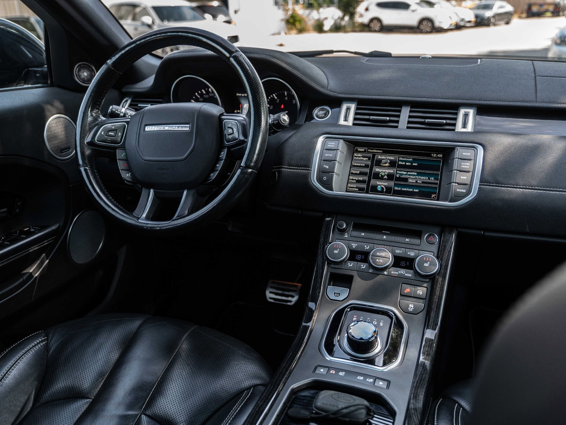 Land Rover Range Rover Evoque 2.0 Si 4WD Prestige - AUTOMAAT, Auto's, Euro 5, Zwart, 4 cilinders, Zwart