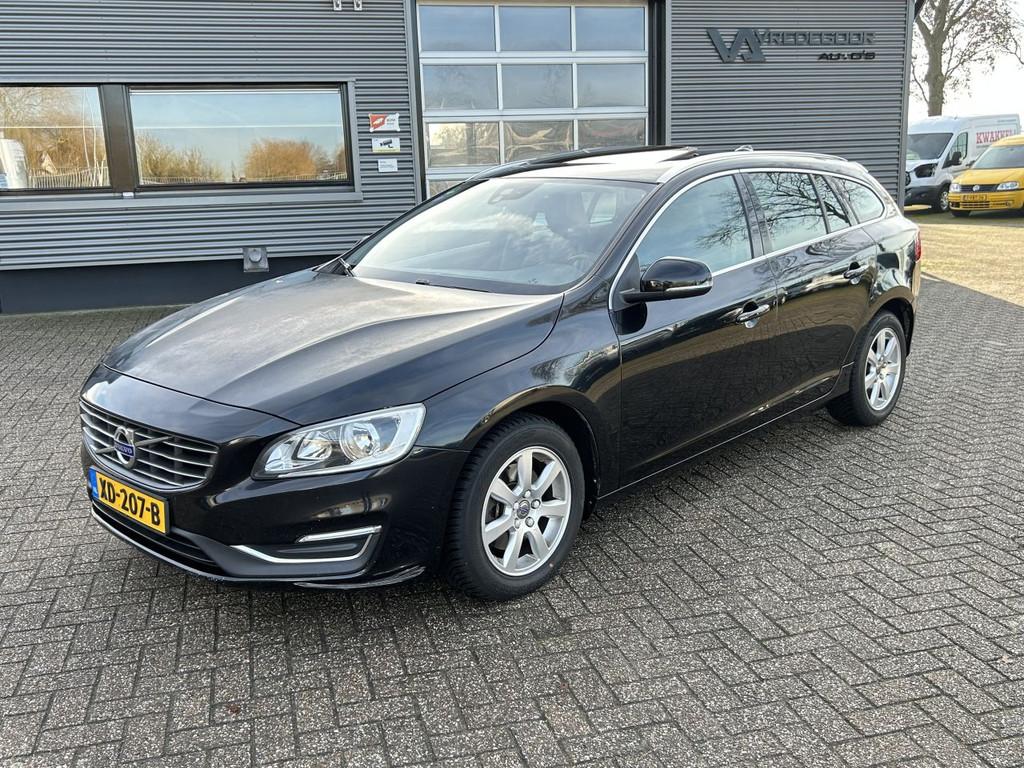 Volvo v-60 2.0 T5 Kinetic 245PK Automaat (bj 2016), Automaat, Euro 6, 1969 cc, Stoelverwarming