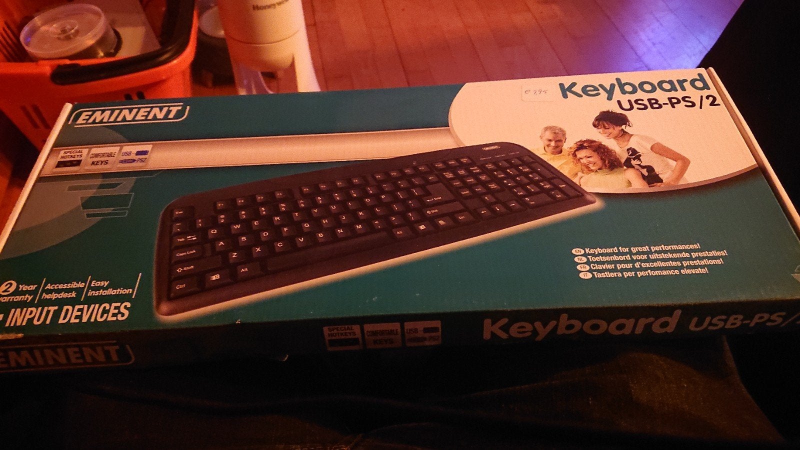 Eminent usb/ps2 keyboard nieuw in doos, Computers en Software, Eminent, Nieuw, Ophalen of Verzenden, Qwerty