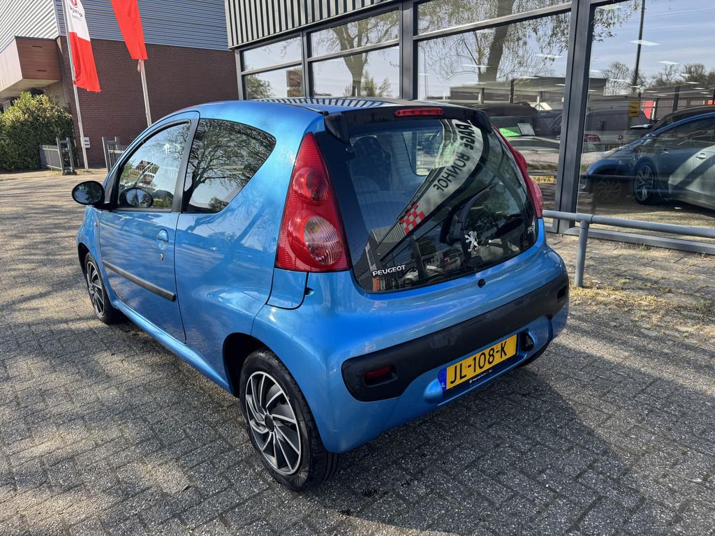 Peugeot 107 1.0-12V XR AIRCO-CV-NW APK (bj 2006), Auto's, Peugeot, Voorwielaandrijving, Gebruikt, 765 kg, 68 pk