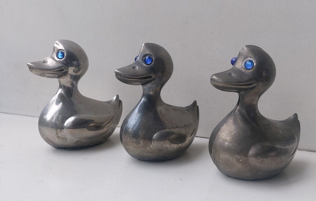 3 Vintage metalen spaarpotten in de vorm van eend, Verzamelen, Ophalen of Verzenden, Metaal of Blik, Dier