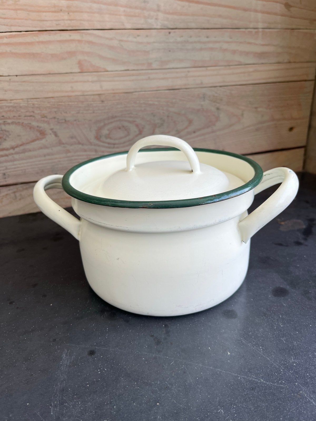 Vintage emaille pan met deksel - mat wit/groen, Ophalen of Verzenden