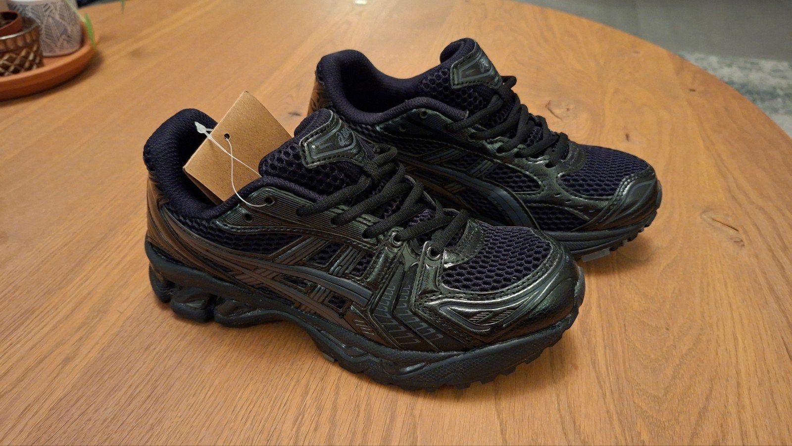 ASICS Zwarte Sneakers - Maat 37 - uniek model, Verzenden, Zwart, Nieuw, Sneakers of Gympen