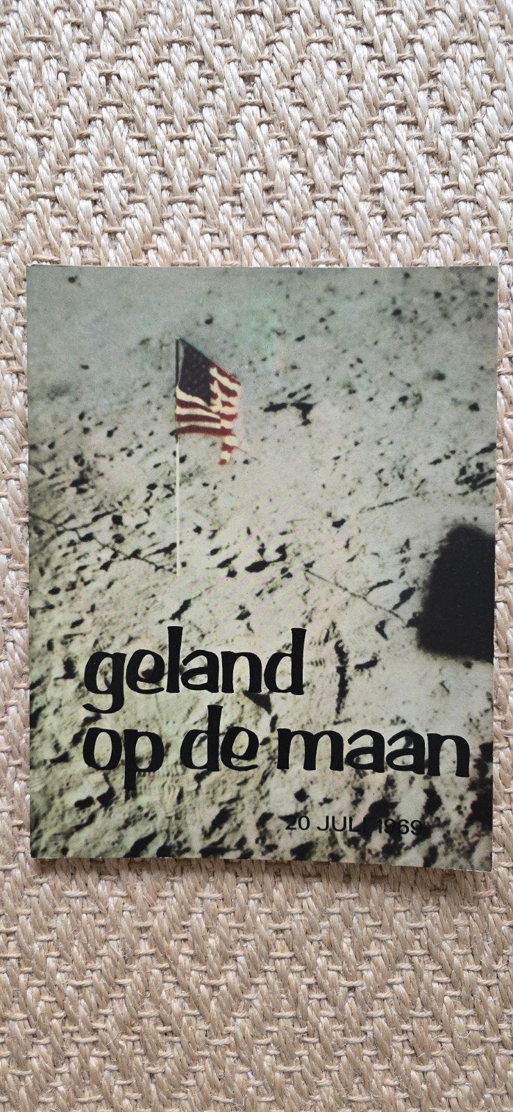 Geland op de maan - T.J.E. de Vries (1969), Ophalen of Verzenden, Gelezen, T.J.E. de Vries, Natuurwetenschap