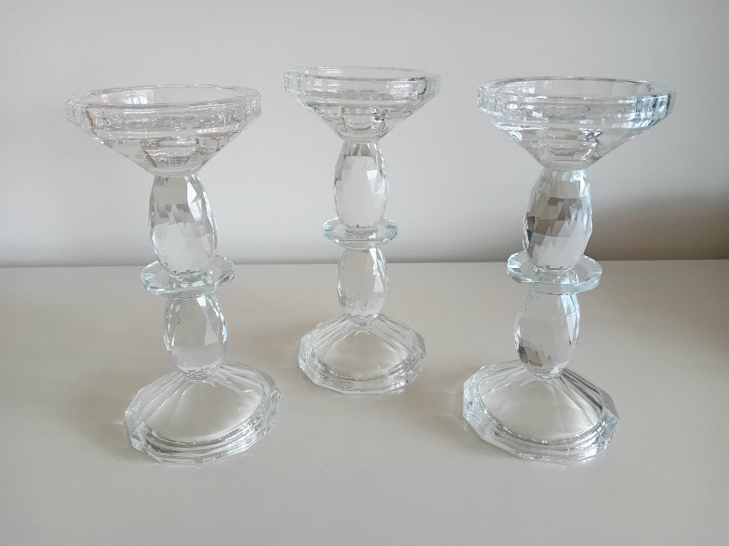 Set van drie kandelaars van facet geslepen glas, 19 cm, Overige merken, Ophalen of Verzenden, Kandelaar