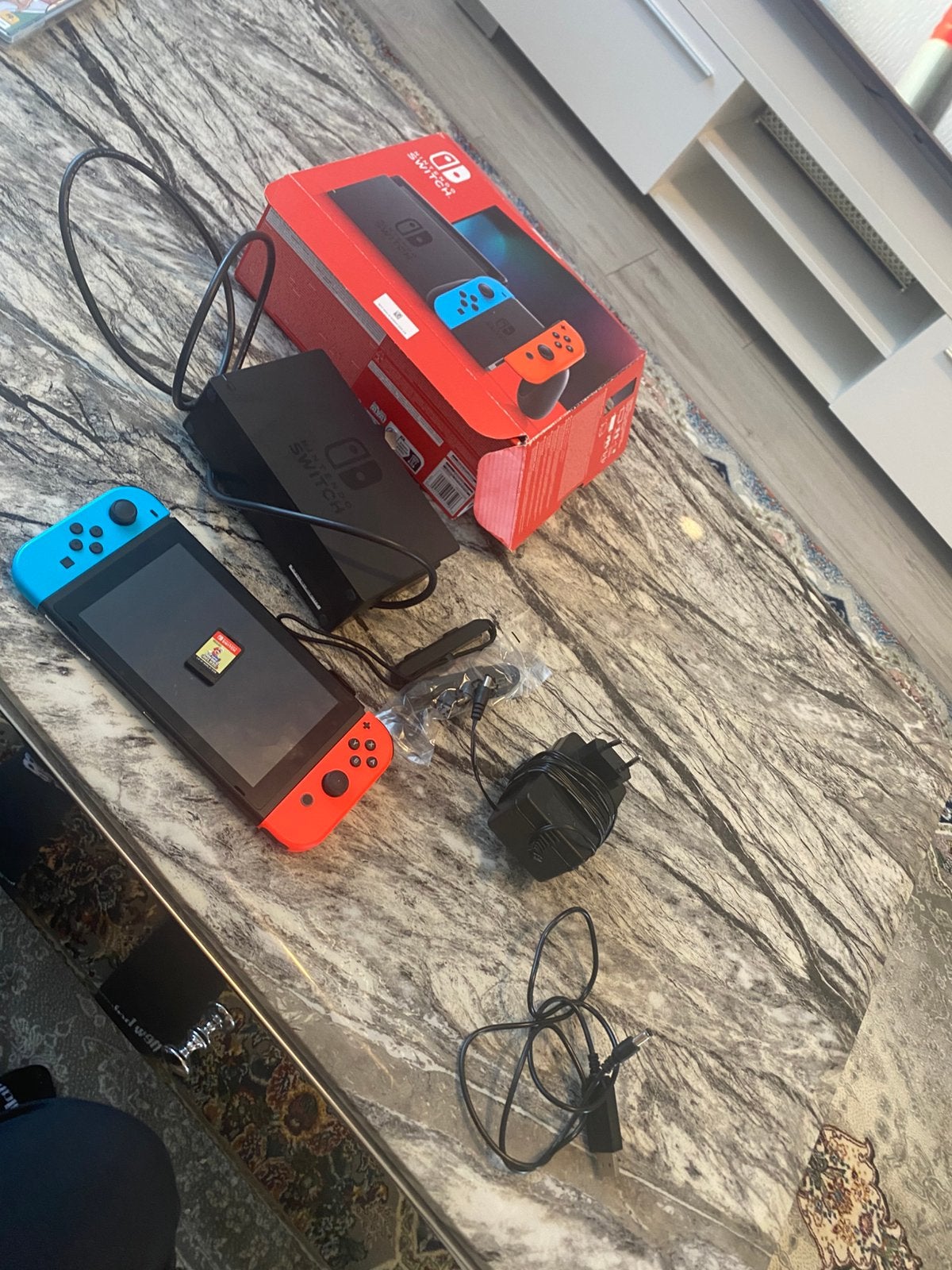 Is Mario spelletje en is Nintendo switch, Spelcomputers en Games, Ophalen of Verzenden, Zo goed als nieuw