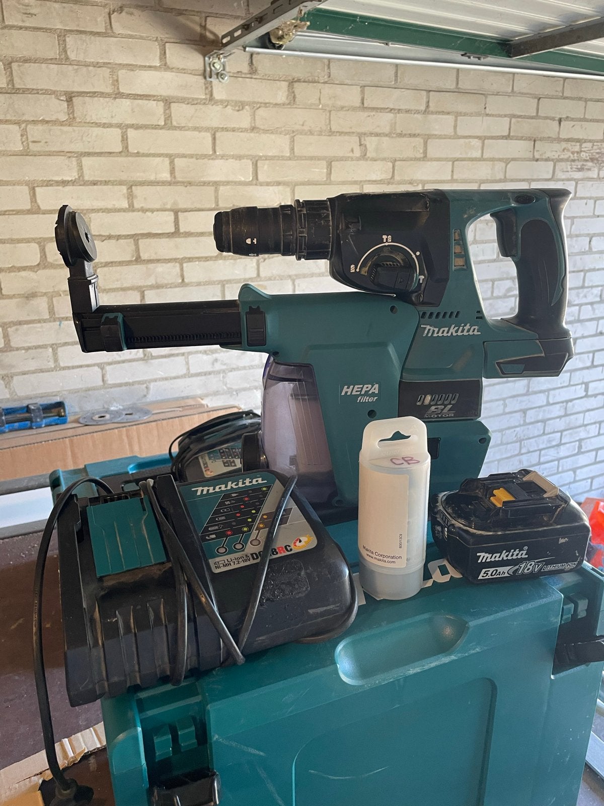 Makita DHR243 Boorhamer complete set, Boor- en/of Breekhamer, Ophalen of Verzenden, Klopboormechanisme, Gebruikt