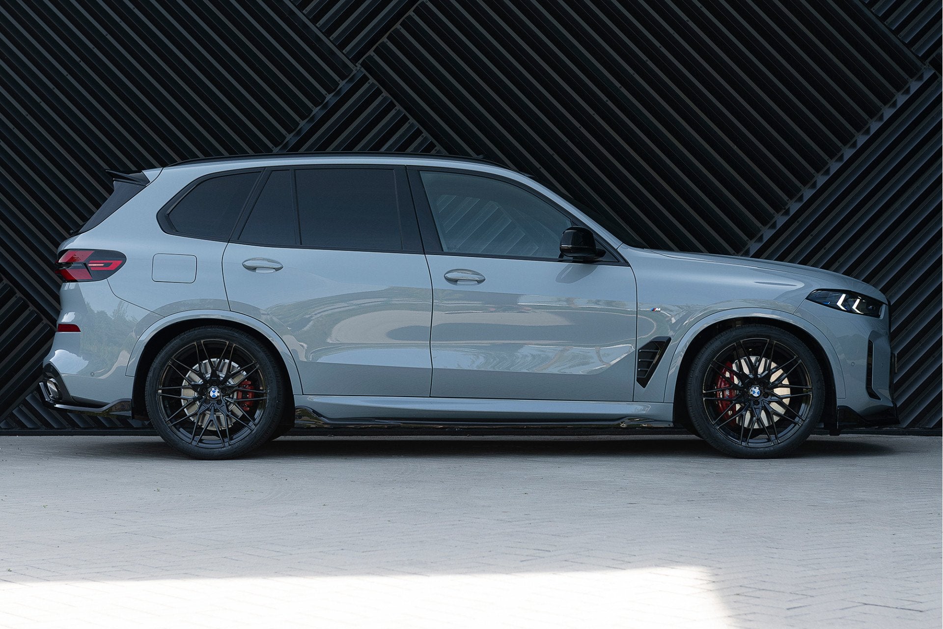 BMW X5 xDrive50e LCI M-sport Pro ACC Pano M Seats Massage St, Gebruikt, 2395 kg, Bedrijf, 489 pk
