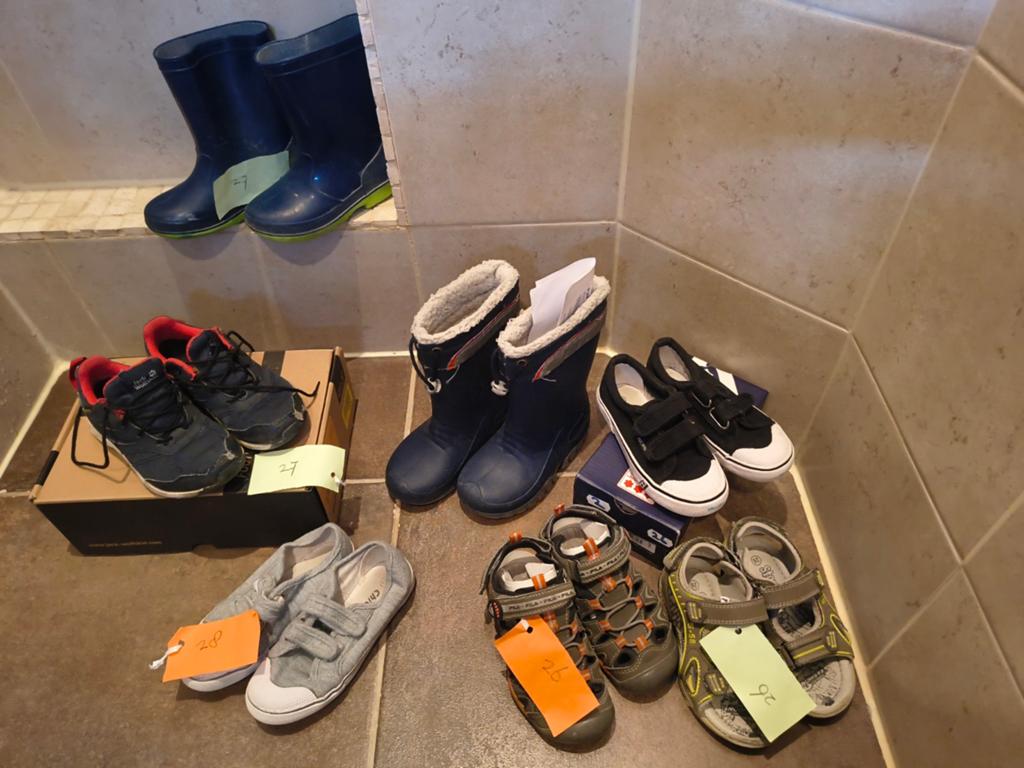 Schoenen maat 26, 27, 28, Kinderen en Baby's, Kinderkleding | Schoenen en Sokken, Gebruikt, Jongen of Meisje, Schoenen, Ophalen of Verzenden