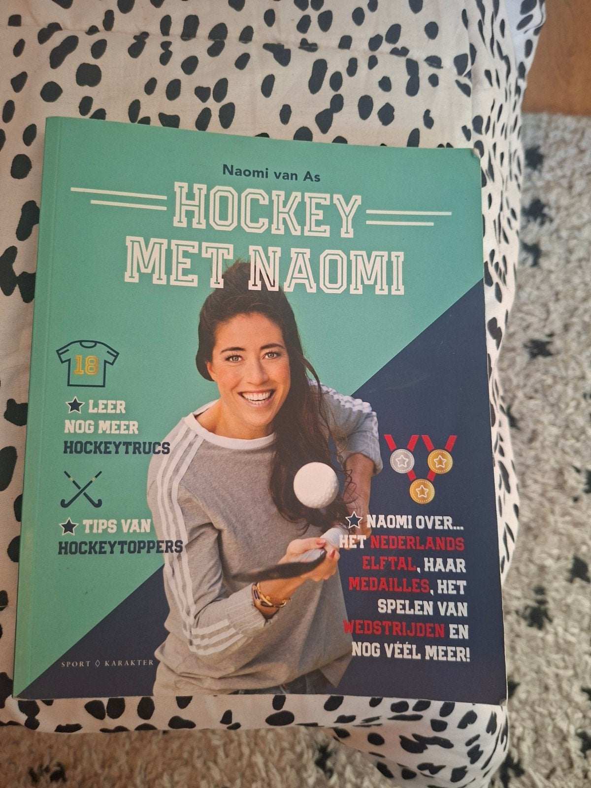Hockey met Naomi van As - Tips van een tophockeyer, Ophalen of Verzenden, Zo goed als nieuw, Naomi van As, Overige sporten