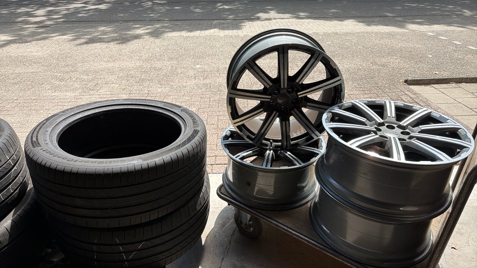 Audi velgen met banden, Auto-onderdelen, Banden en Velgen, Ophalen, 275 mm, Band(en), 20 inch