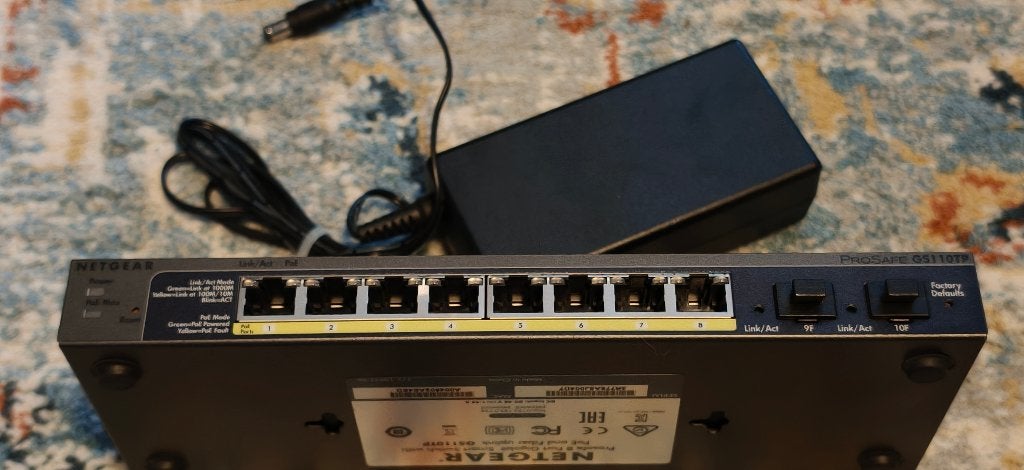 Netgear ProSafe GS110TP 8-poorts Switch, Computers en Software, Netwerk switches, Zo goed als nieuw, Ophalen