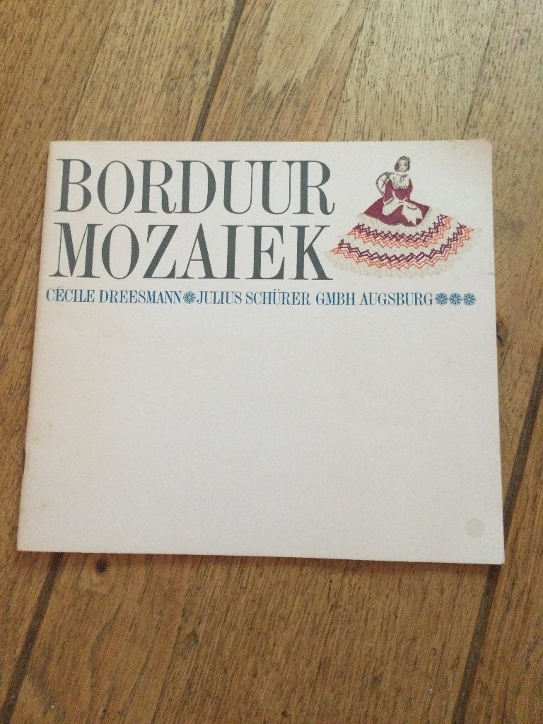 Borduur mozaïek - Cecile Dreesmann, Ophalen of Verzenden, Zo goed als nieuw, Patroon