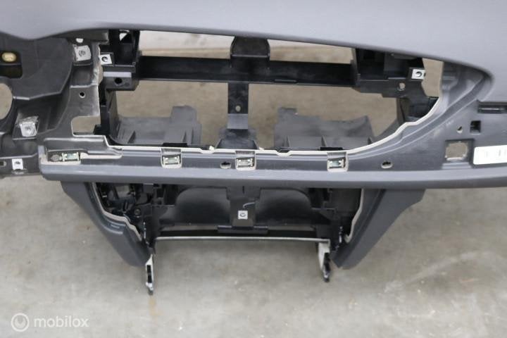 Foto 4 van Dashboard Audi A6 4G 48km oud 4G1857001D