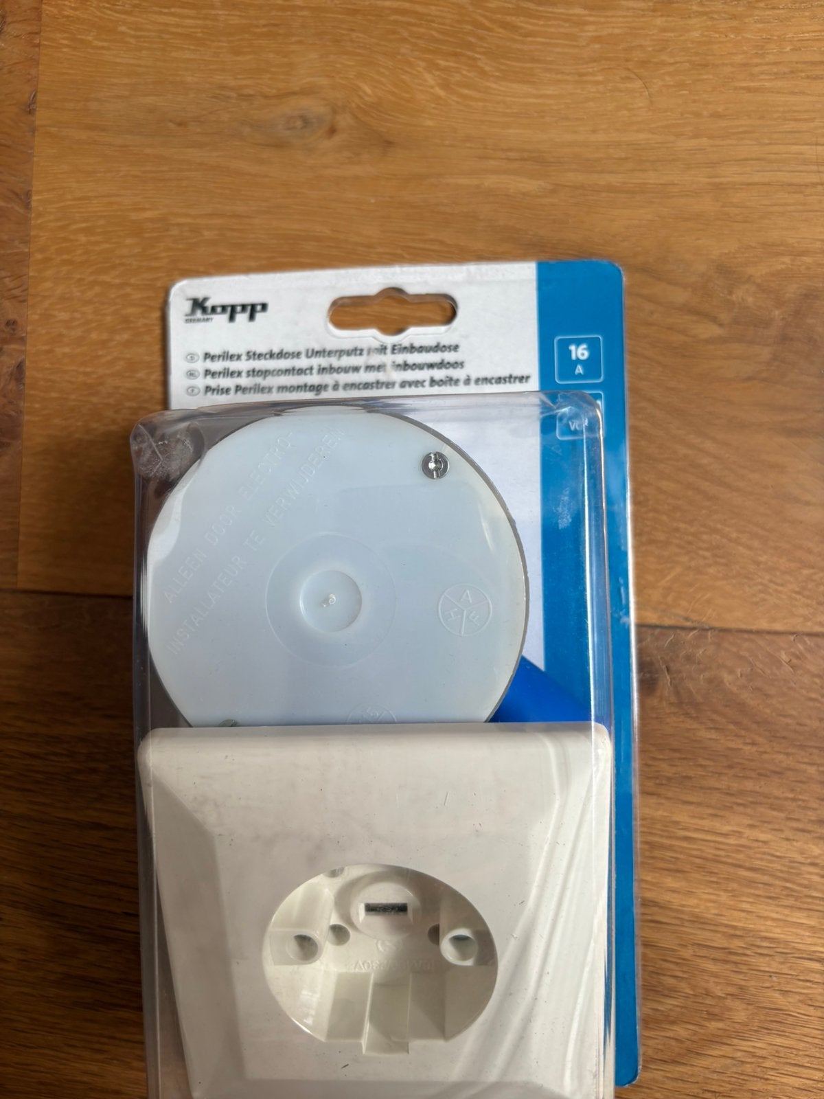Nieuw!  Kopp perlilex stopcontact inbouw met inbouwdoos, Ophalen of Verzenden, Nieuw, Stopcontact