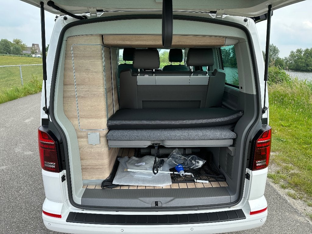 Foto 24 van Volkswagen Transporter T6.1 4Motion California Ocean