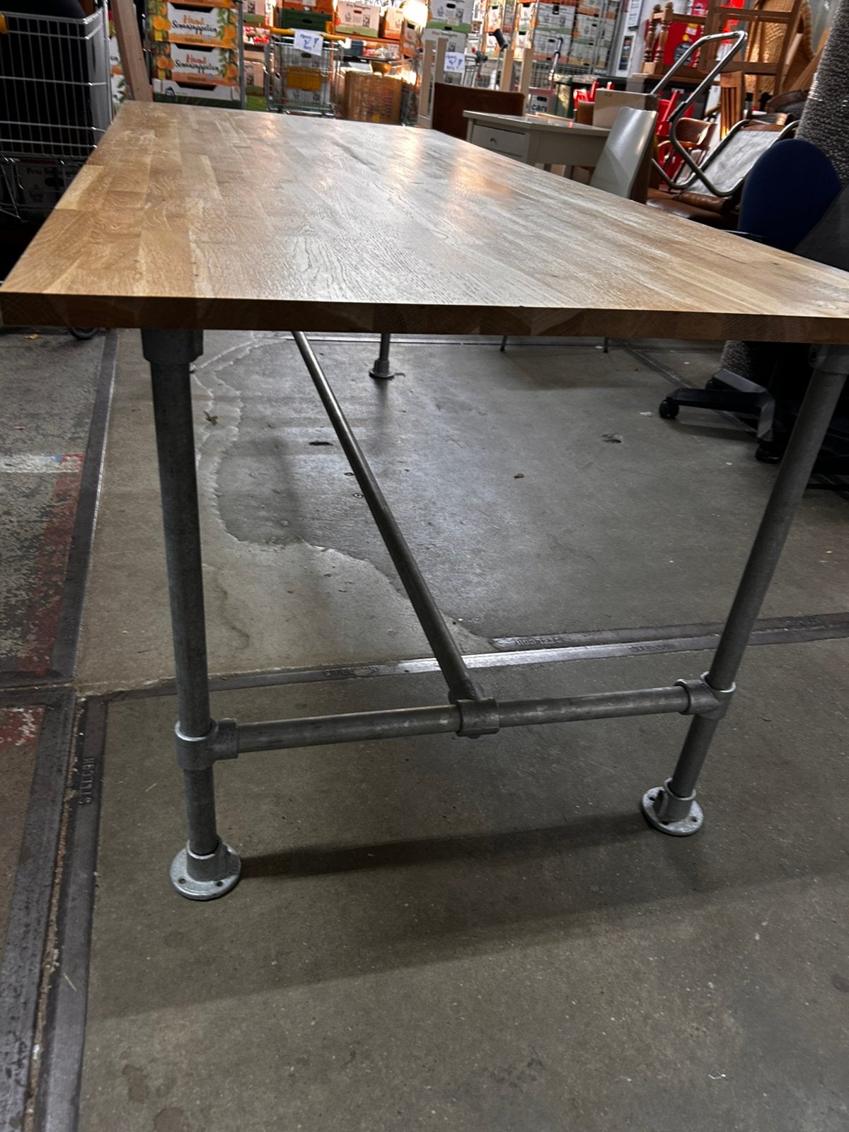 Grote tafel met massief eiken tafelblad, Ophalen, Nb, Nb, Nb