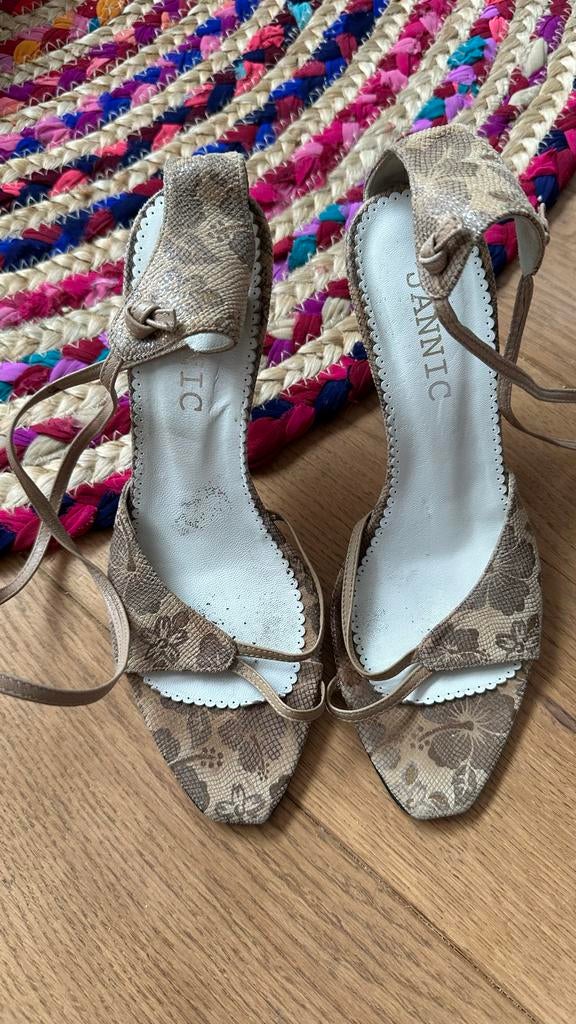 Jannic Pumps Maat 37, Ophalen of Verzenden, Gedragen, Pumps