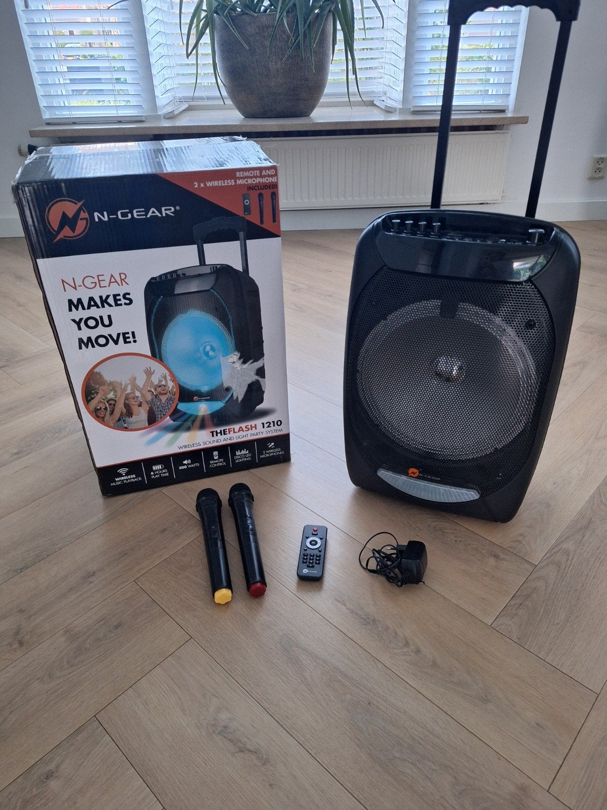 N-gear the flash 1210 party speaker met verlichting, Ophalen of Verzenden, Zo goed als nieuw, Complete set