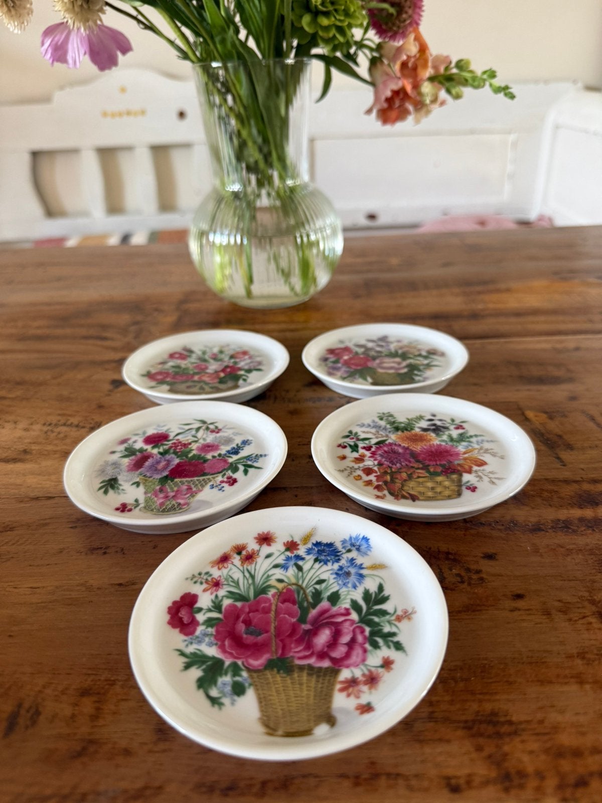 Vintage porseleinen onderzetters / petit four bordjes, Ophalen