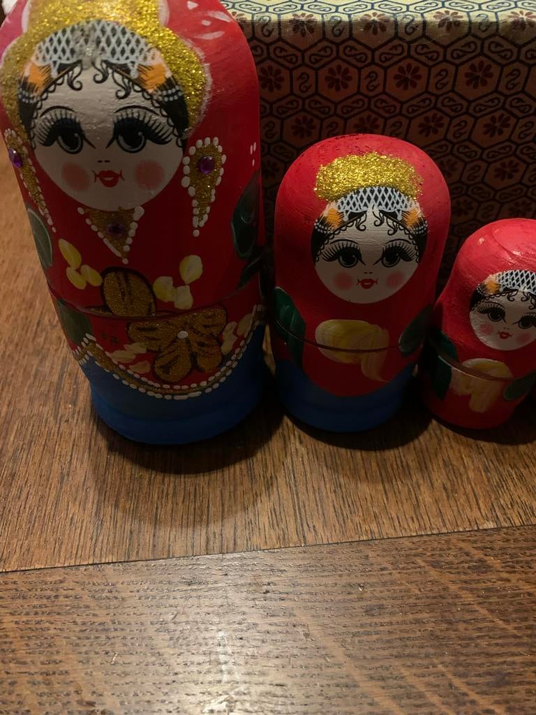 Set van 5 Matroesjka poppen - Handgeschilderd, Ophalen of Verzenden, Gebruikt