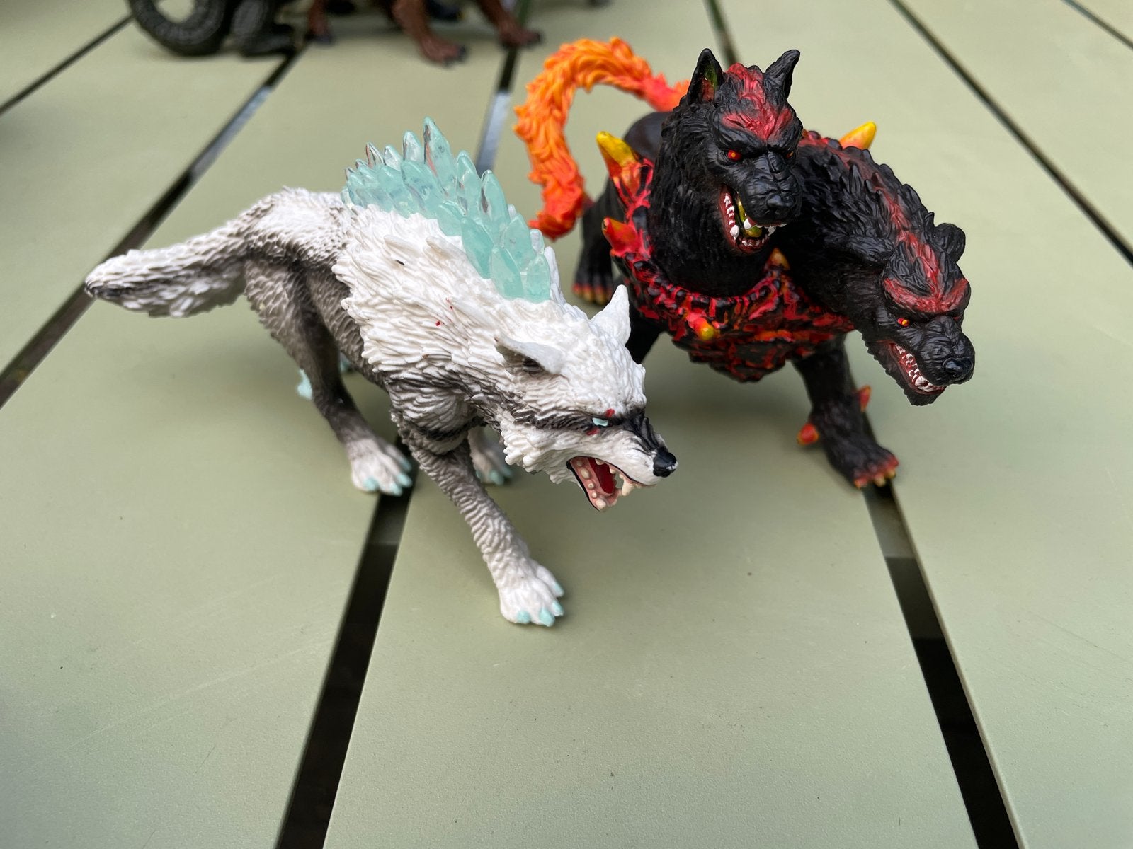 Schleich Eldrador Creatures – IJswolf en Hellehond, Ophalen, Gebruikt