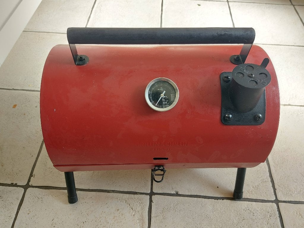 Gusta grillin & chillin draagbare BBQ, Tuin en Terras, Houtskoolbarbecues, Ophalen of Verzenden, Zo goed als nieuw, Gusta