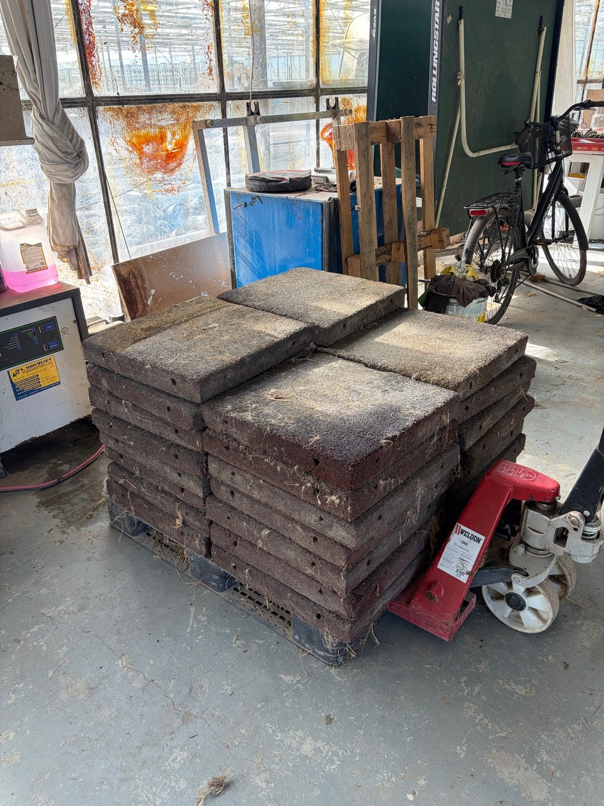 32 dikke rubberen tegels 50 x 50, Ophalen of Verzenden