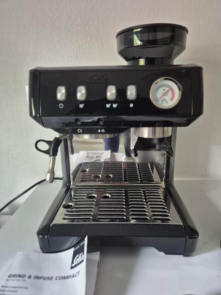 Solis koffiemachine met accessoires, Gebruikt, Koffiemachine, Koffiebonen, Ophalen