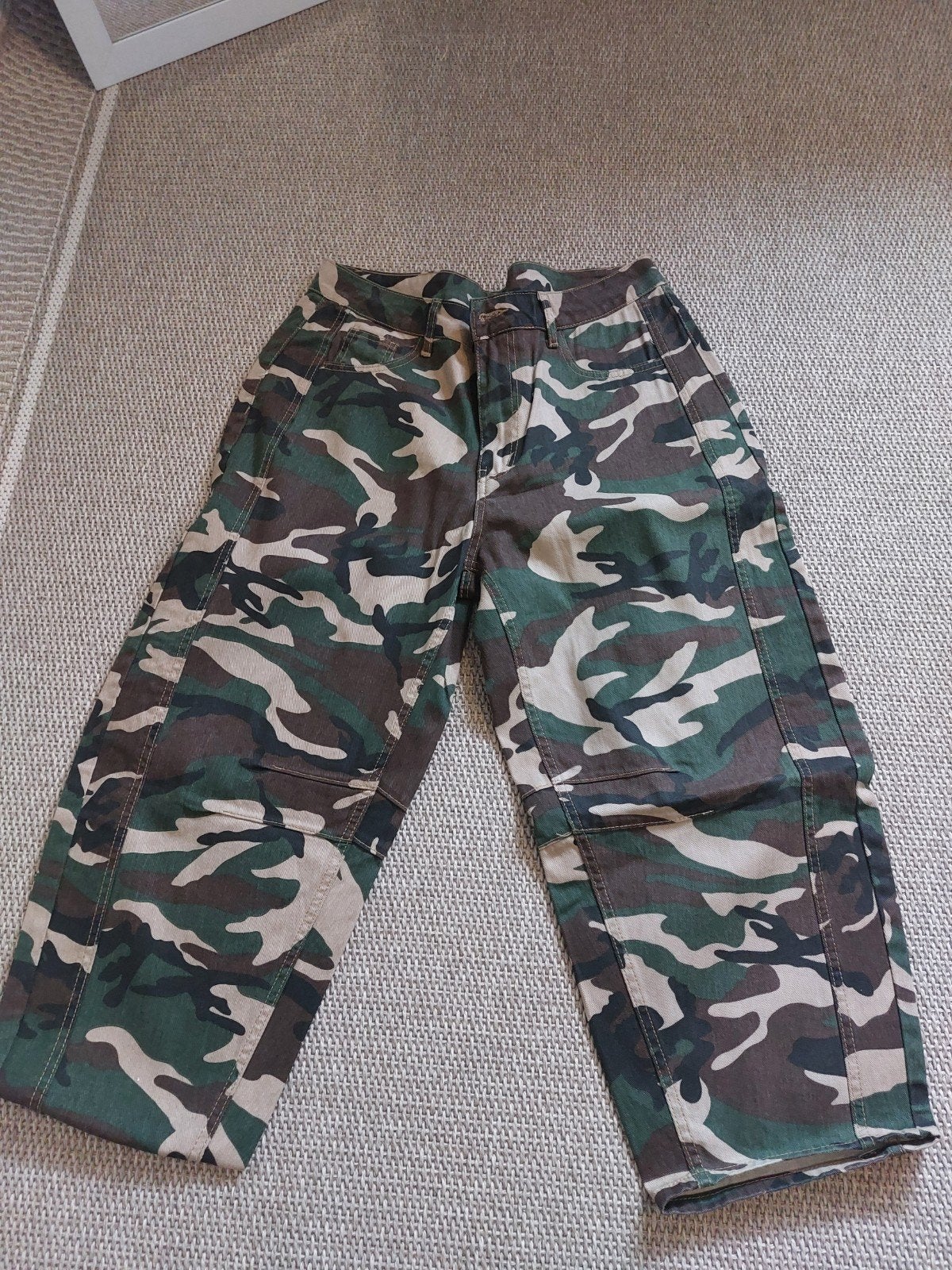 Stoere camouflage barrel broek - Maat XL, Kleding | Dames, Broeken en Pantalons, Ophalen of Verzenden