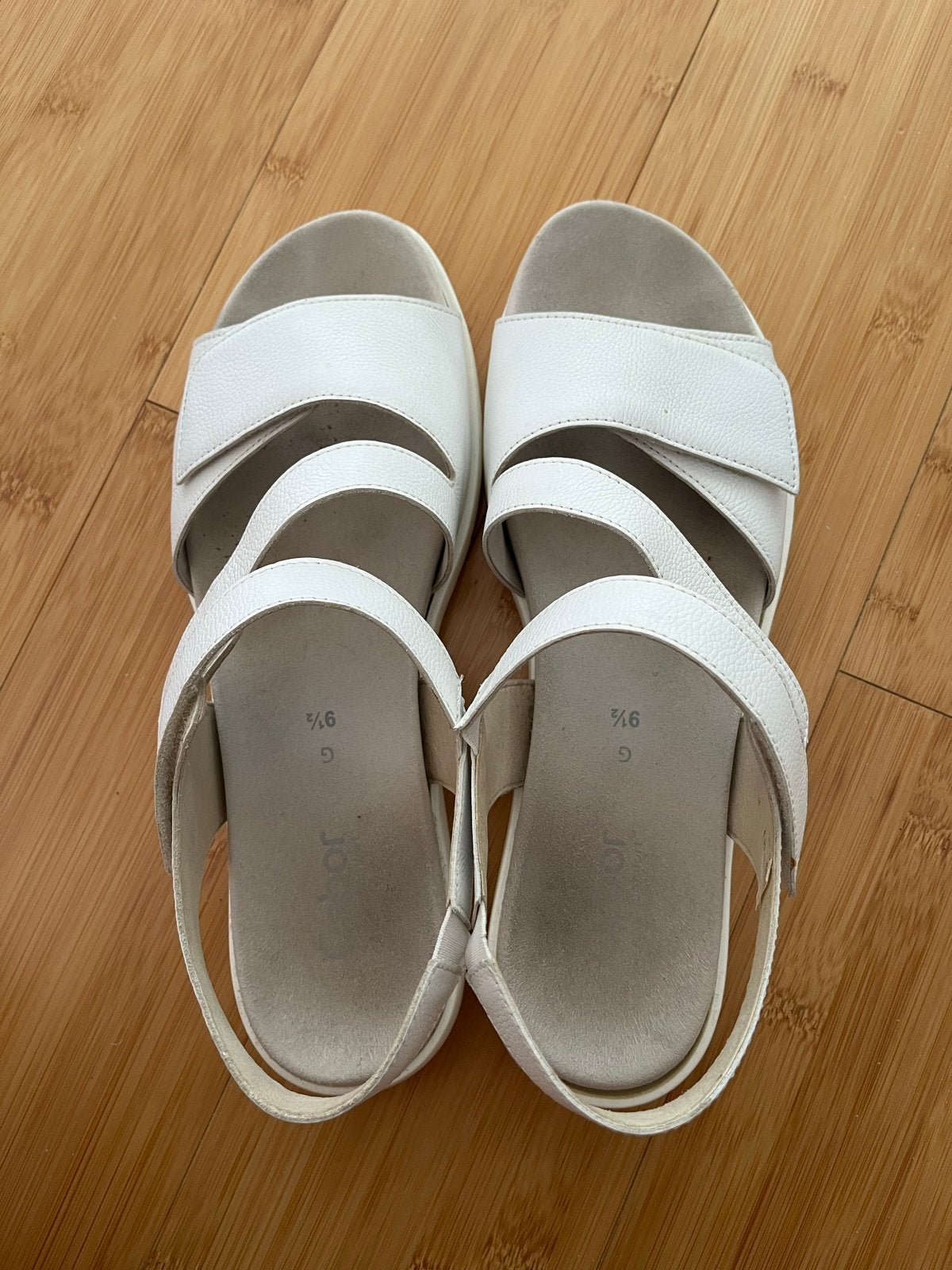 GABOR sandalen maat 43,5 - Comfortabel met klittenband, Ophalen of Verzenden, Zo goed als nieuw, Wit, Sandalen of Muiltjes