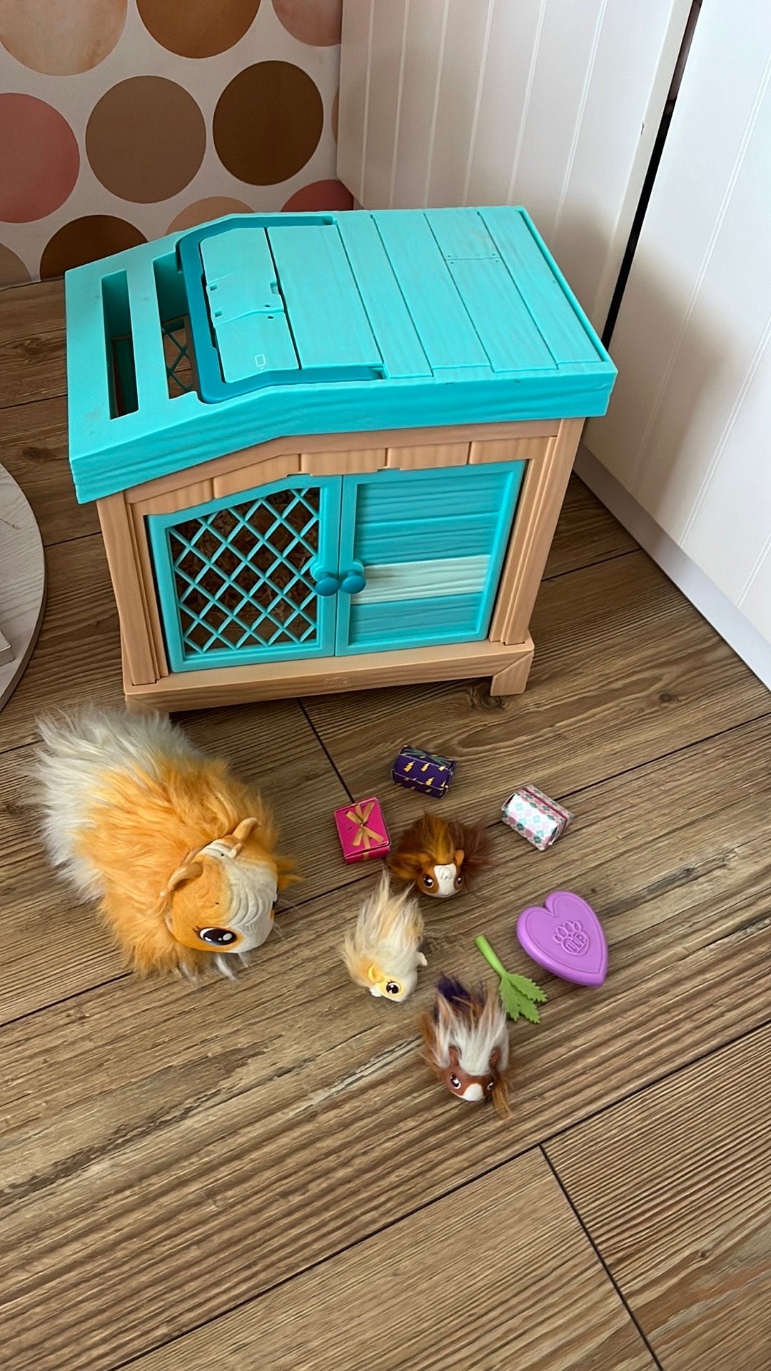 Little Live Pets - Mama Surprise Cavia, Ophalen of Verzenden, Zo goed als nieuw, Overige typen