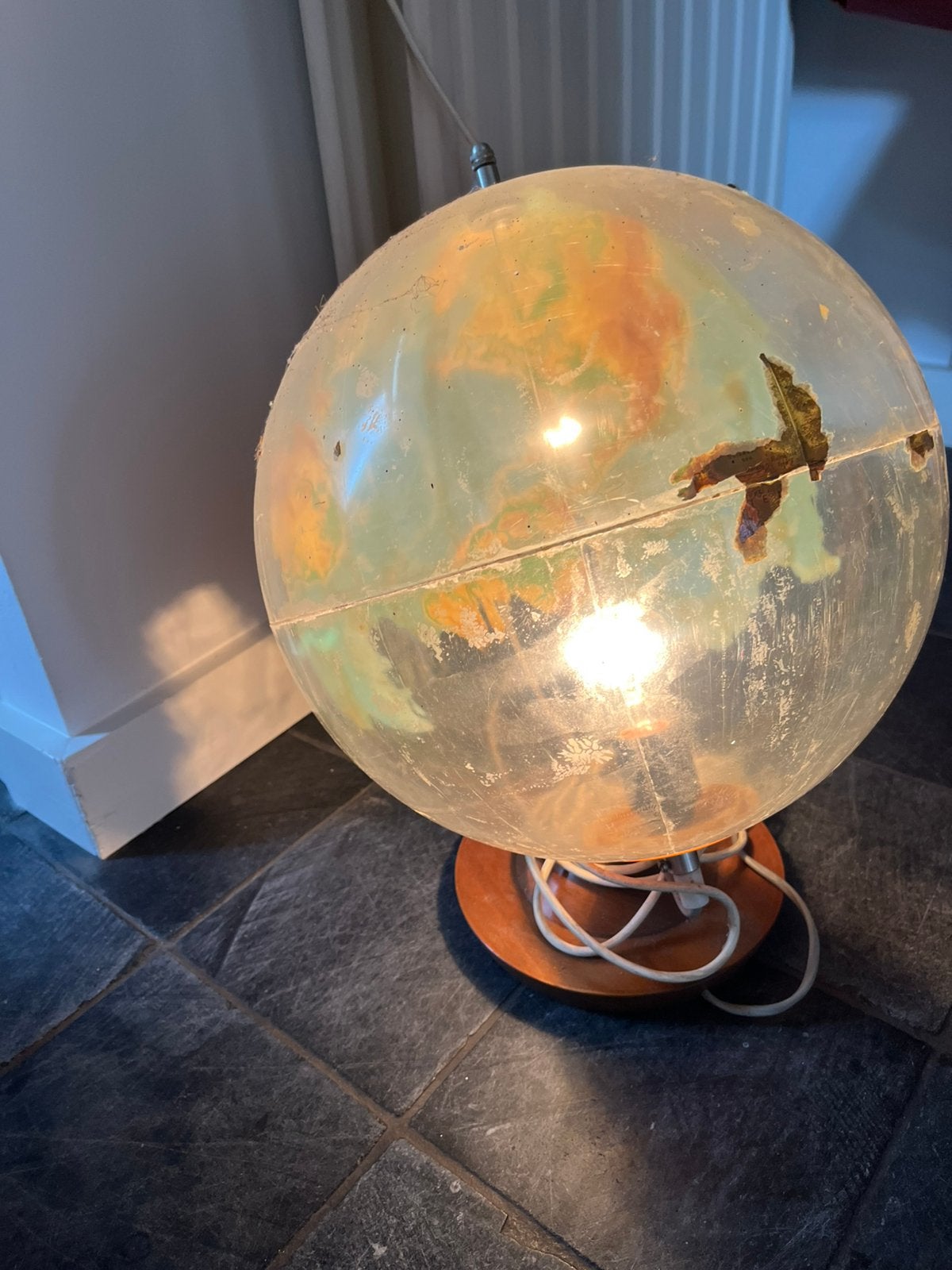 Globe - werekdbol met lamp - knutselproject!, Ophalen of Verzenden, Zo goed als nieuw